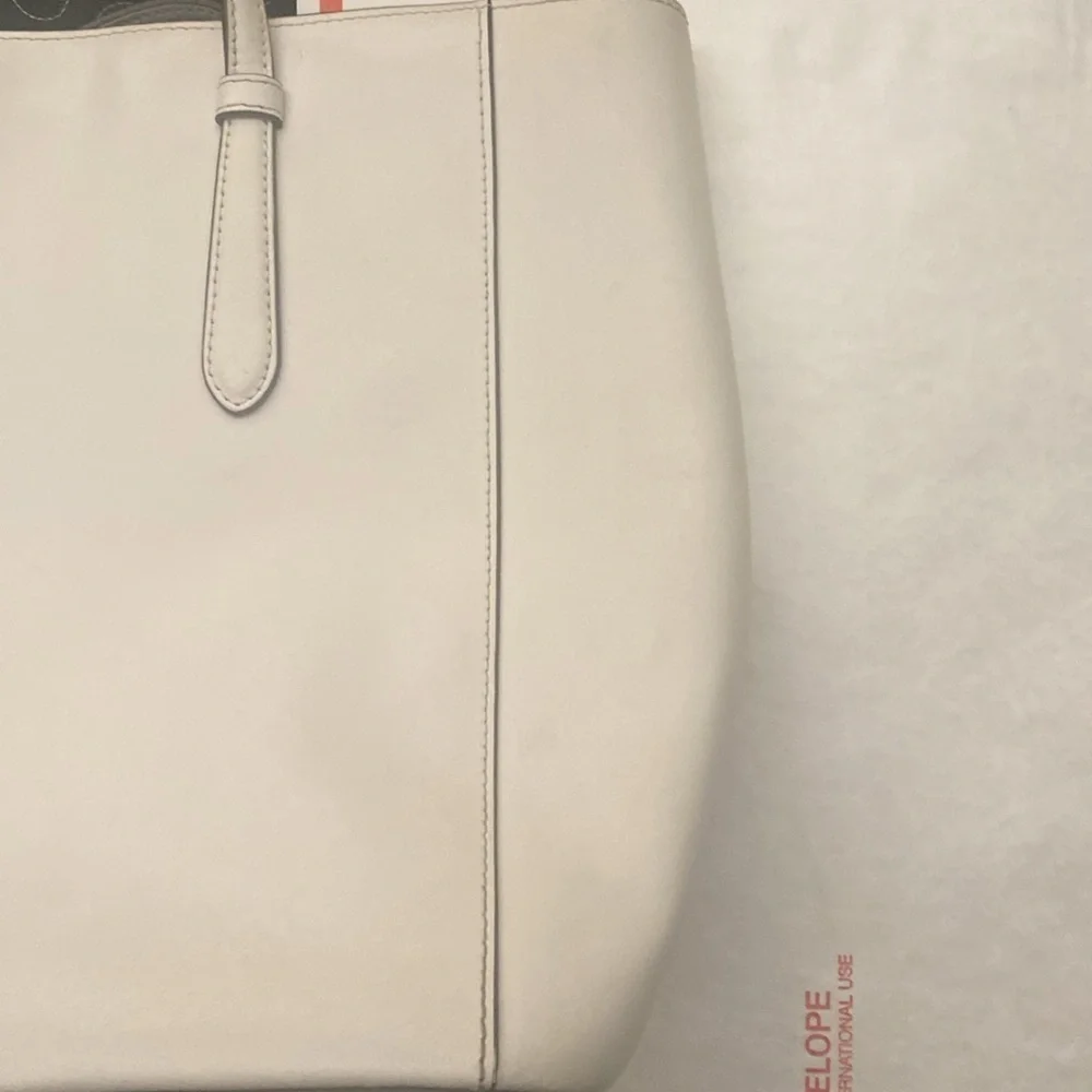 KATE SPADE White Leather Tote Bag Size 11” x 16” x 6” approximately